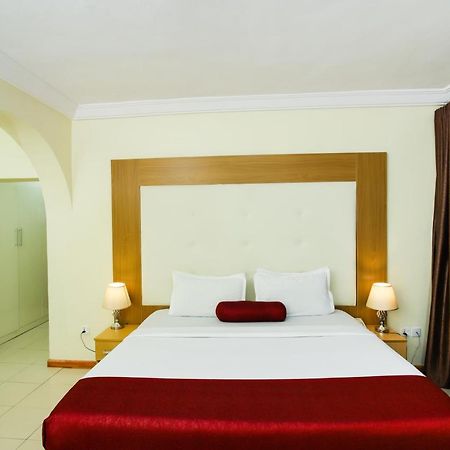 Chateux De Atlantique Hotel Aliayabiagba Extérieur photo