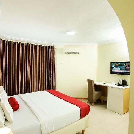 Chateux De Atlantique Hotel Aliayabiagba Extérieur photo