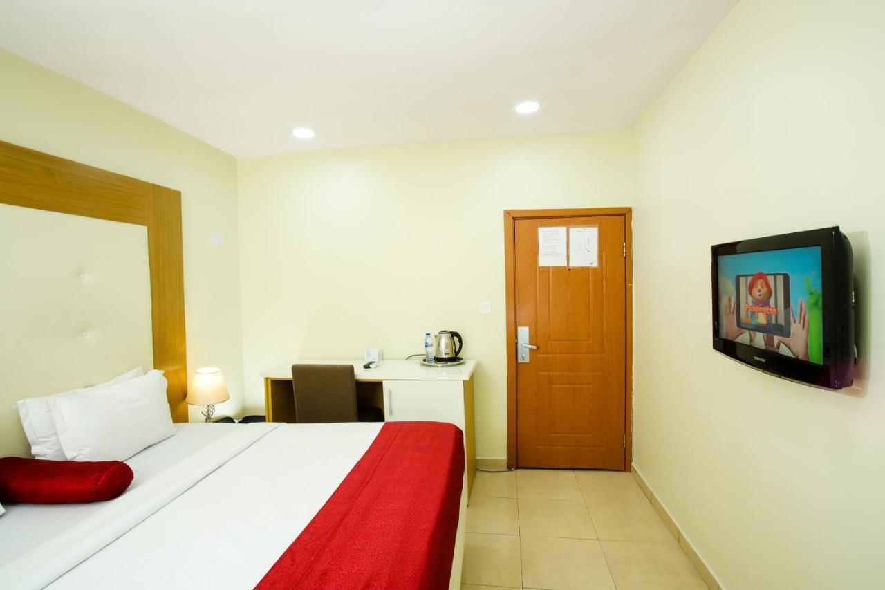 Chateux De Atlantique Hotel Aliayabiagba Extérieur photo
