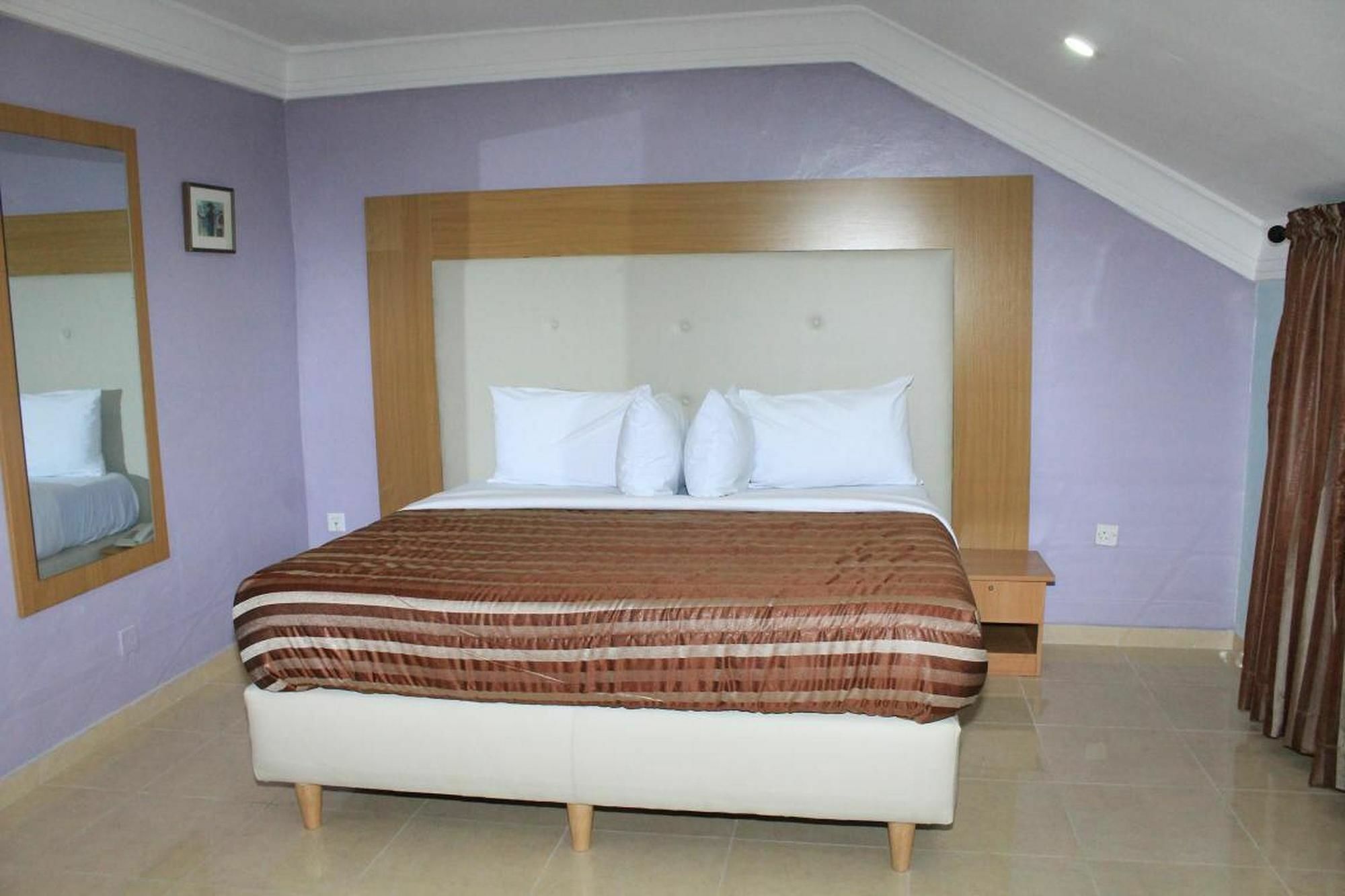Chateux De Atlantique Hotel Aliayabiagba Extérieur photo